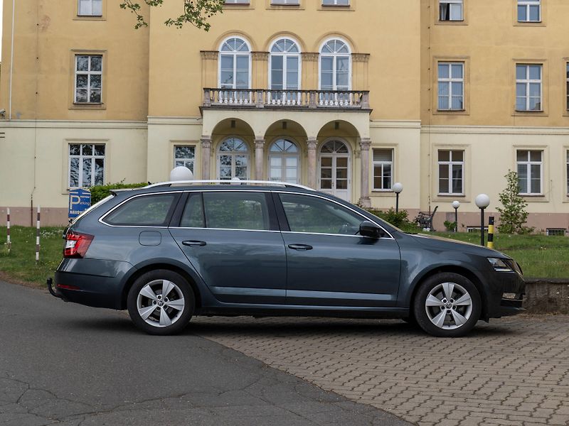 Škoda Octavia 1.5 TSI 110 kW Style LED Tažné - fotka 5 z 35