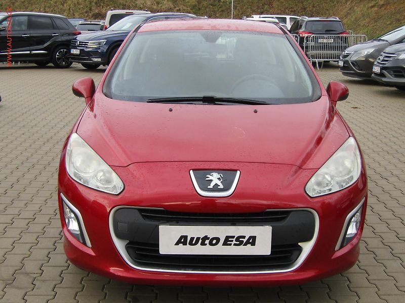 Peugeot 308 (2012) 1.4i 16V, ČR, AC - fotka 2 z 15