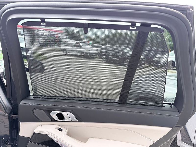 BMW X5 30xD Vzduch Nezávislé Tažné - fotka 26 z 35