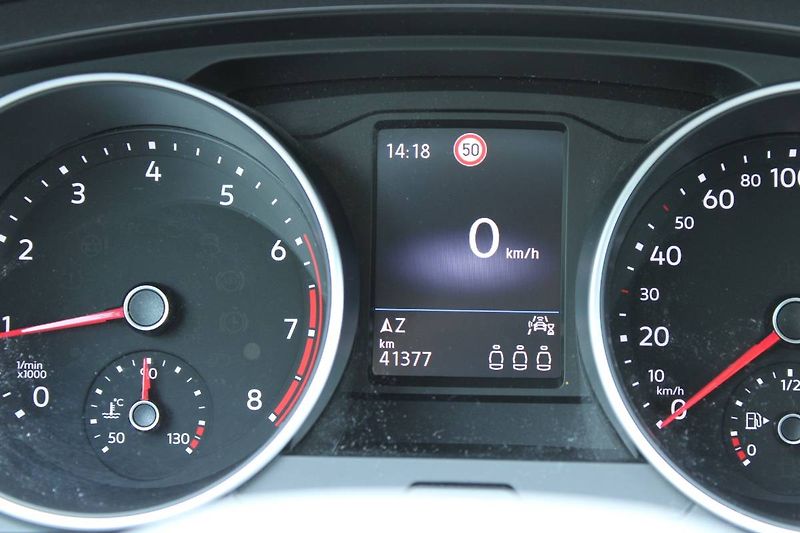 Volkswagen Tiguan (2022) 1.5 TSI 110kW LED manuál - fotka 23 z 35