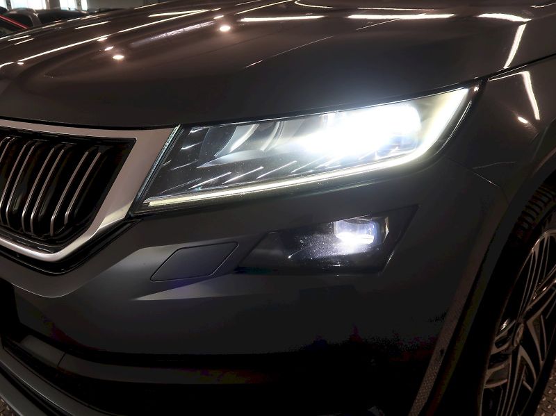 Škoda Kodiaq (2020) LAURIN&KLEMENT 2.0TSI 140KW 4x - fotka 10 z 47