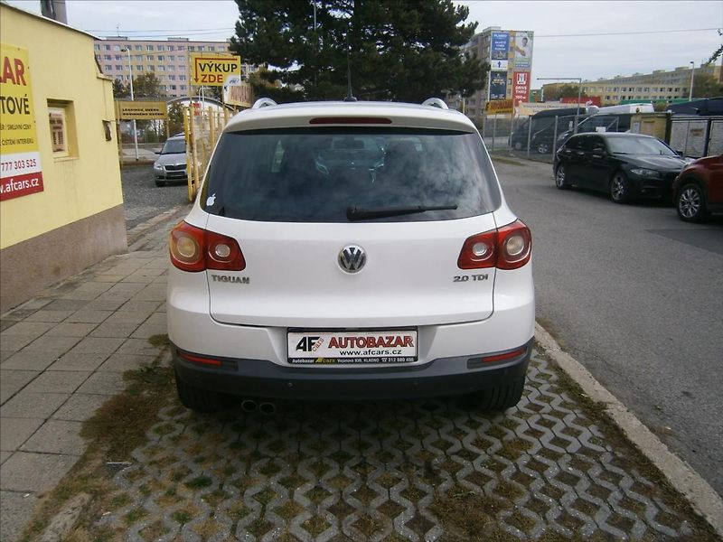 Volkswagen Tiguan 2,0 TDI 4 MOTION 125 KW - fotka 5 z 19