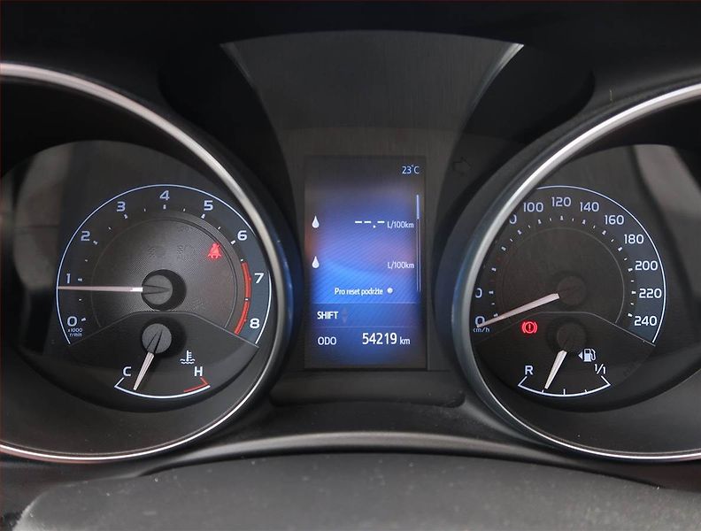 Toyota Auris (2016) 1.6 Valvematic, Serv.kniha - fotka 11 z 20