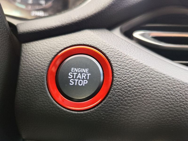Hyundai i30 1.5 T-GDI/103kW N-Line DCT - fotka 31 z 34