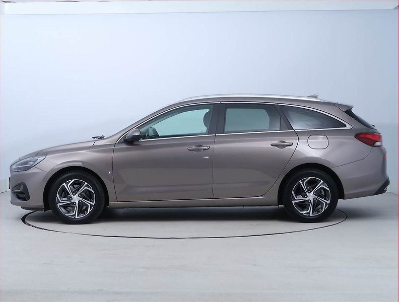 Hyundai i30 (2023) Smart 1.0 T-GDI - fotka 3 z 22