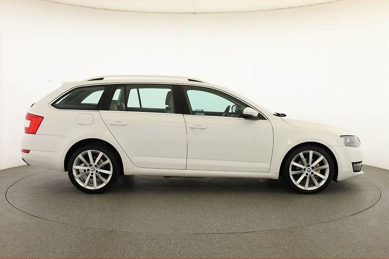 Škoda Octavia (2013) 1.6 TDI, Automat, Serv.kniha - fotka 6 z 21