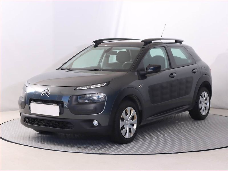 Citroën C4 Cactus (2018) 1.2 PureTech, Serv.kniha - fotka 2 z 18