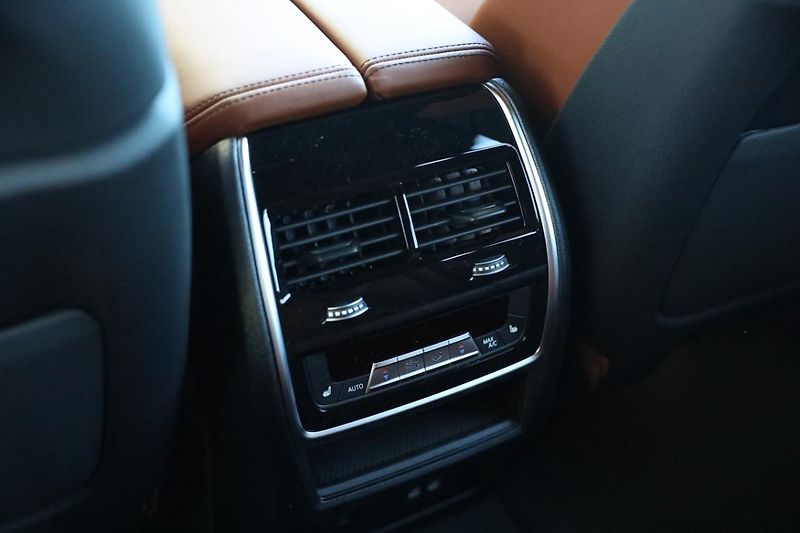 BMW X5 xDrive30d - fotka 16 z 18