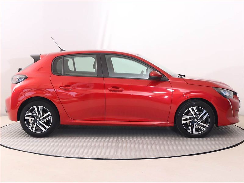 Peugeot 208 (2020) 1.2 PureTech, Automat, Kůže - fotka 6 z 20