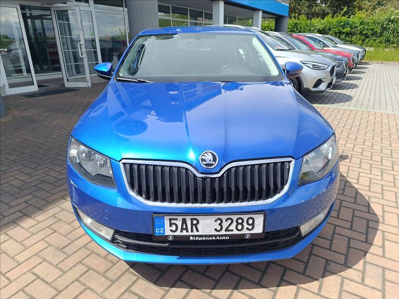 Škoda Octavia 1,6 TDi Style - fotka 3 z 18
