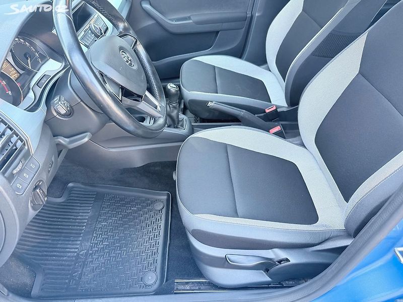 Škoda Fabia 1.2 TSI Ambition Plus - fotka 11 z 28