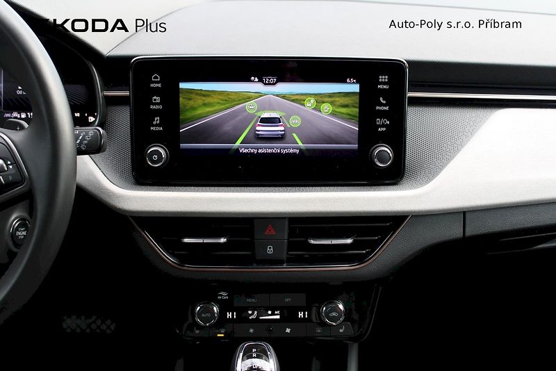 Škoda Kamiq (2024) Top Selection 1.0TSI / 85kW 7° - fotka 16 z 25