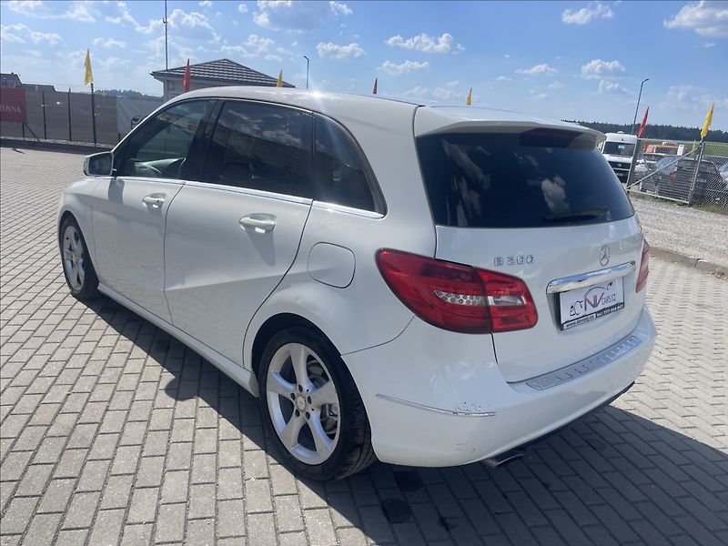 Mercedes-Benz Třídy B 1,8 200CDi 100kw Automat, Kůže - fotka 31 z 34