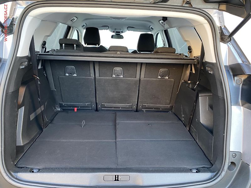 Peugeot 5008 (2020) 1.5 HDi, Active, AT, navi - fotka 7 z 18