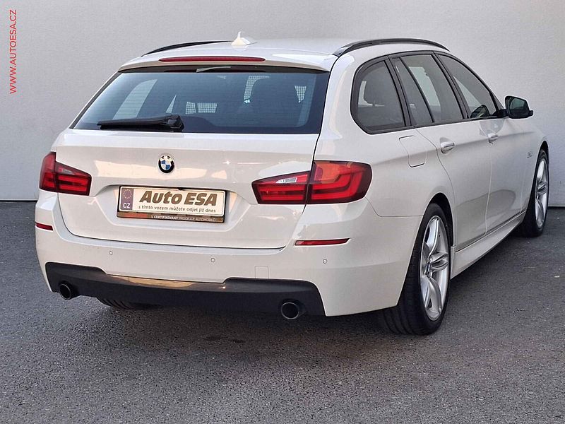 BMW Řada 5 (2013) 3.0 D 535d xDrive, ČR, AT - fotka 4 z 22