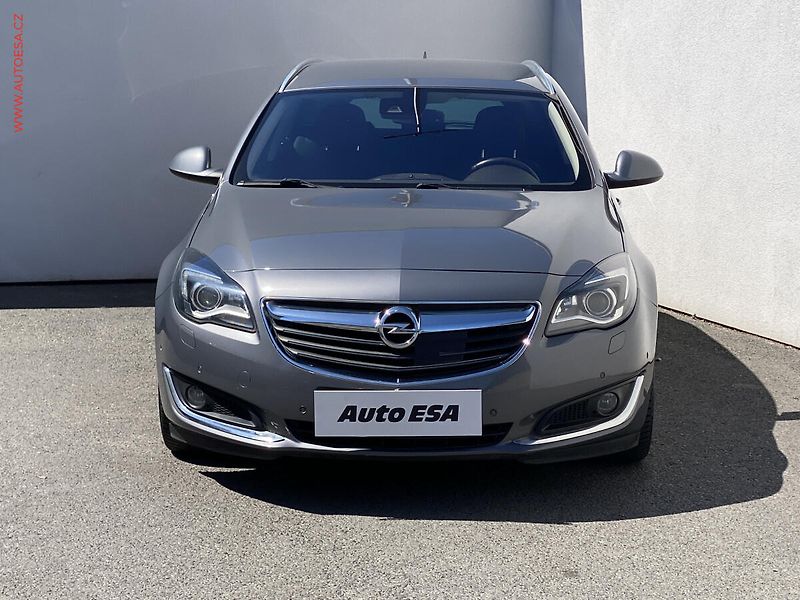 Opel Insignia (2016) 2.0 CDTi 4x4, ČR, AC, TZ - fotka 2 z 16
