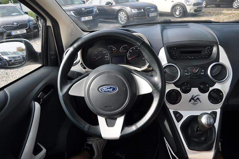 Ford Ka 1.2i 51kW - fotka 5 z 12