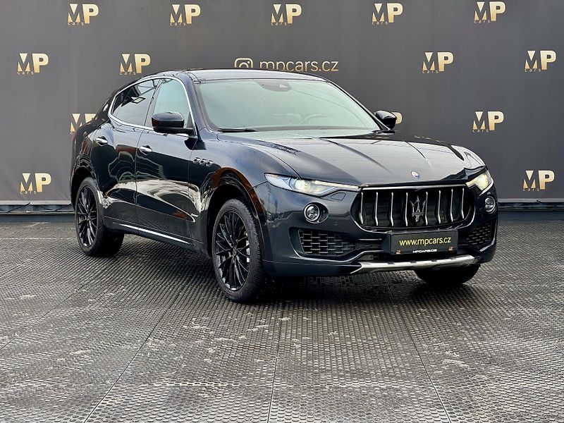 Maserati Levante (2018) GranLusso Q4, 3.0iV6 257kW, ČR - fotka 3 z 45