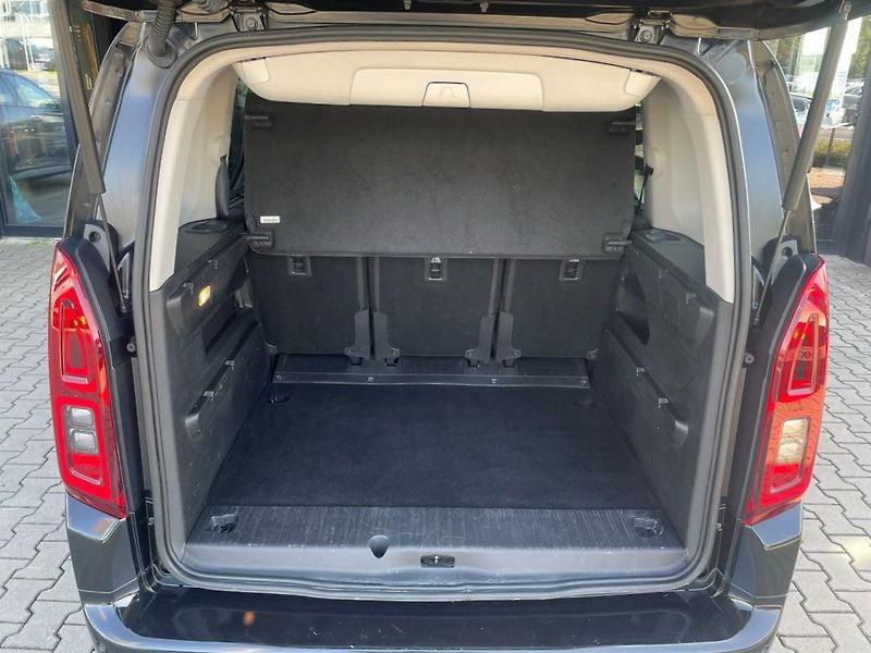 Toyota ProAce City Verso FAMILY L1 1.5 D-4D 96 kW - fotka 6 z 31