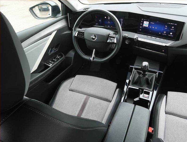 Opel Astra (2022) Elegance 1.2 Turbo, Serv.kniha - fotka 7 z 18