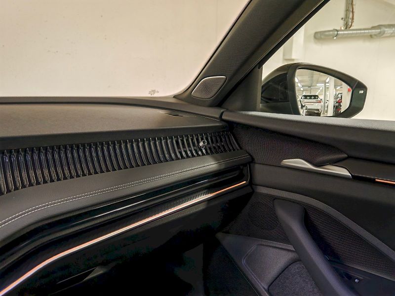 Škoda Superb (2025) Combi 2.0 TDI 142 kW DSG 4x4 S - fotka 6 z 36
