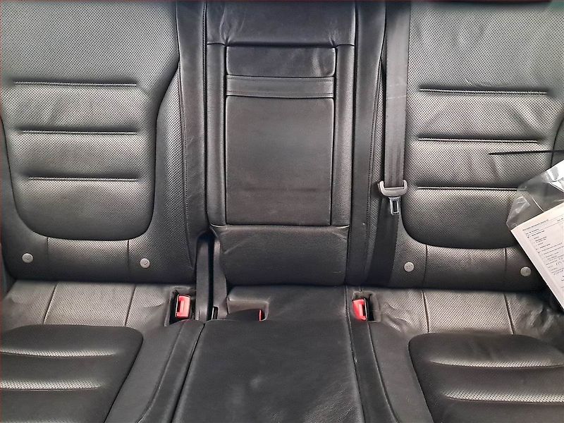 Volkswagen Touareg (2012) 3.0 TDI, 4X4, Automat - fotka 10 z 21