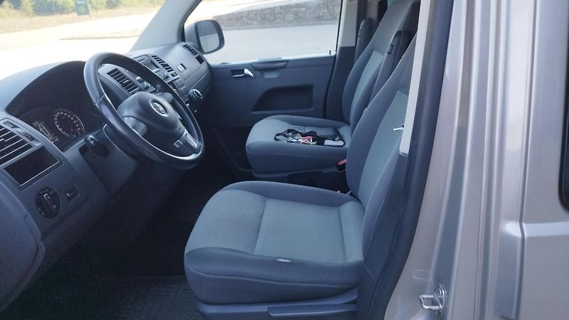 Volkswagen Caravelle (2011) 2.0TDI, volat-608 081 843 - fotka 9 z 15