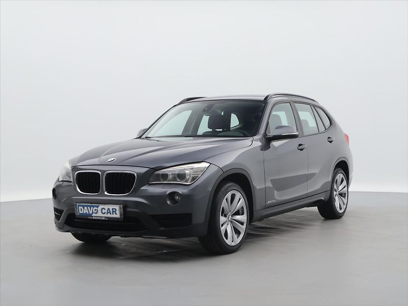 BMW X1 2,0 18d xD Aut. CZ Sport Line - fotka 3 z 21