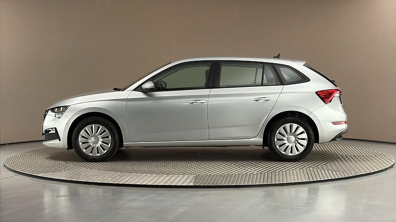 Škoda Scala 1.0 TSI Ambition - fotka 4 z 23
