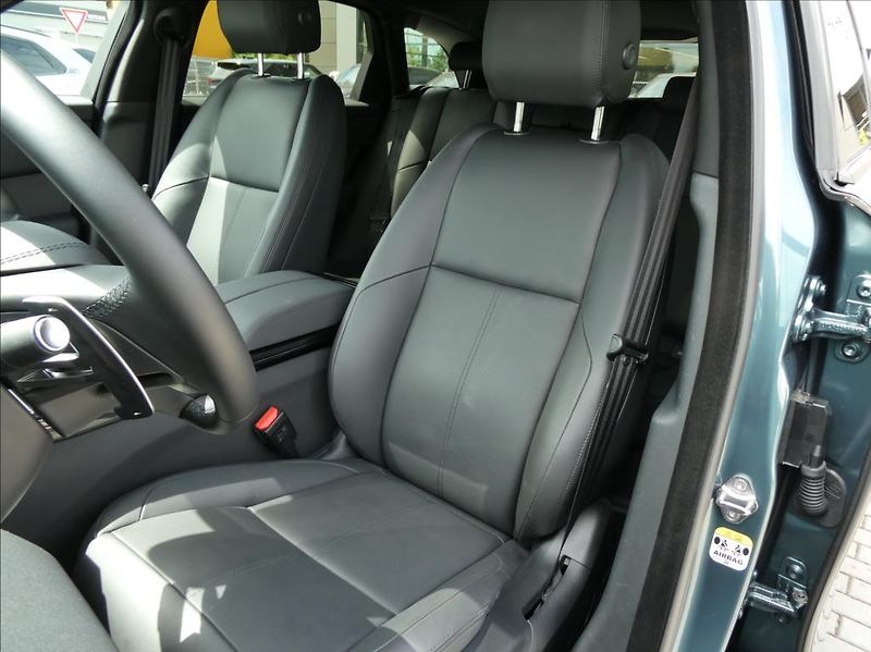 Land Rover Range Rover Velar 2,0 D200 S 1Maj. ČR, DPH - fotka 15 z 40