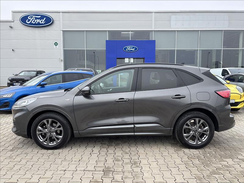 Ford Kuga 2,5 HEV ST-Line X AUT - fotka 2 z 33