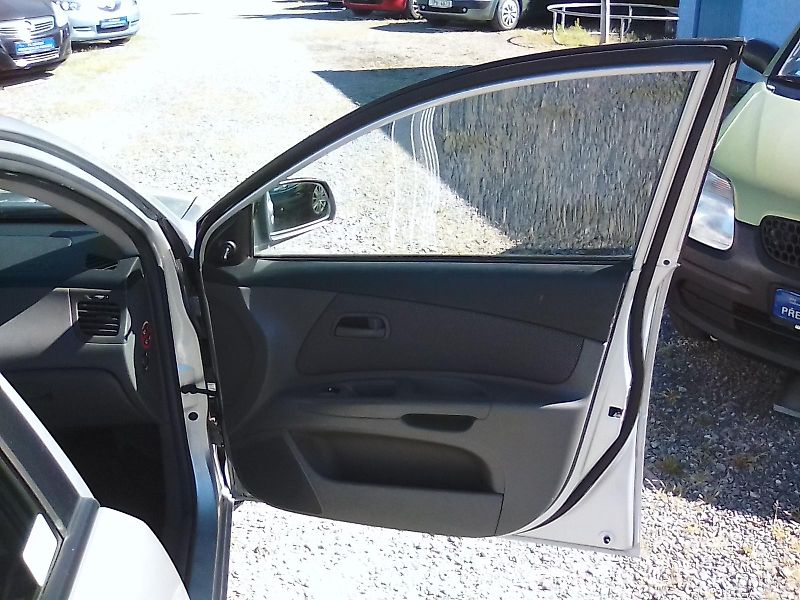 Kia Rio (2006) 1.4i 16V, velmi pěkné - fotka 19 z 30