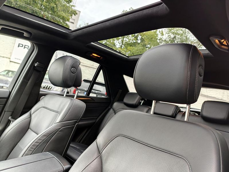 Mercedes-Benz GLE 350d 4M Plná výbava,2.maj - fotka 11 z 34