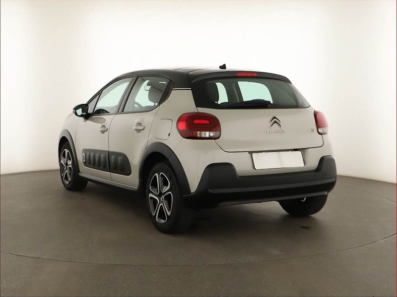 Citroën C3 (2018) 1.2 PureTech, Automat - fotka 4 z 17