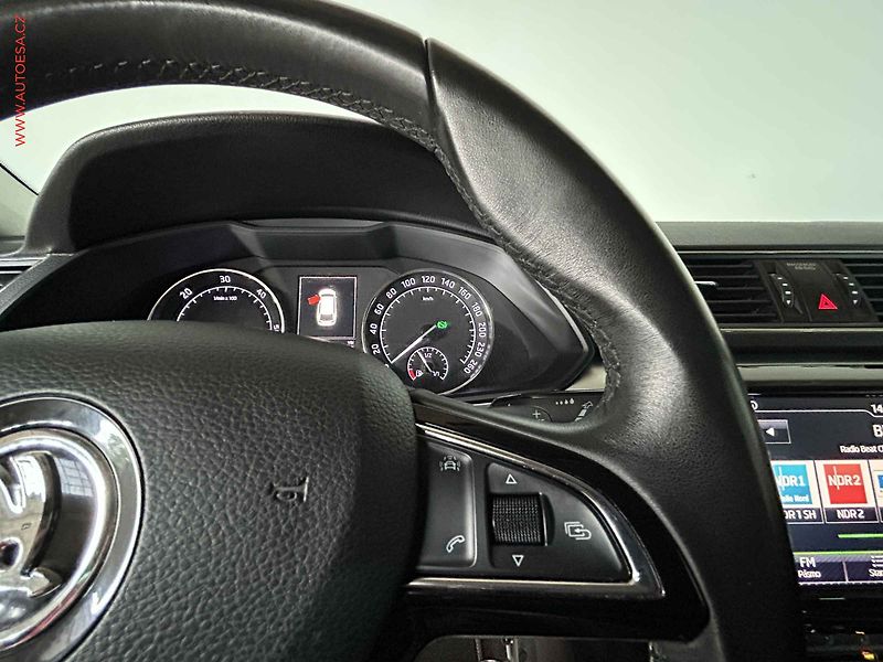 Škoda Superb (2017) 2.0 TDi, Ambition, DSG, TZ - fotka 20 z 20