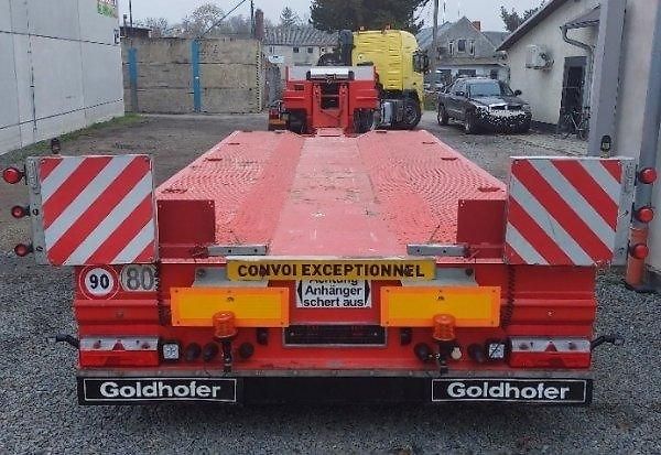 Goldhofer (2011) 64t hlubina 4os teleskop návěs - fotka 10 z 10
