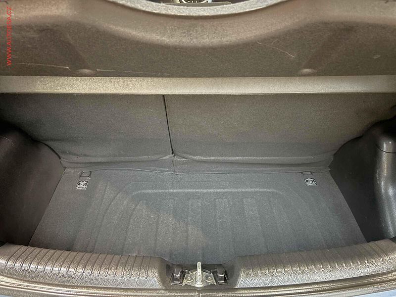 Kia Picanto (2016) 1.0i, 1.maj,ČR, servis.kniha - fotka 7 z 14