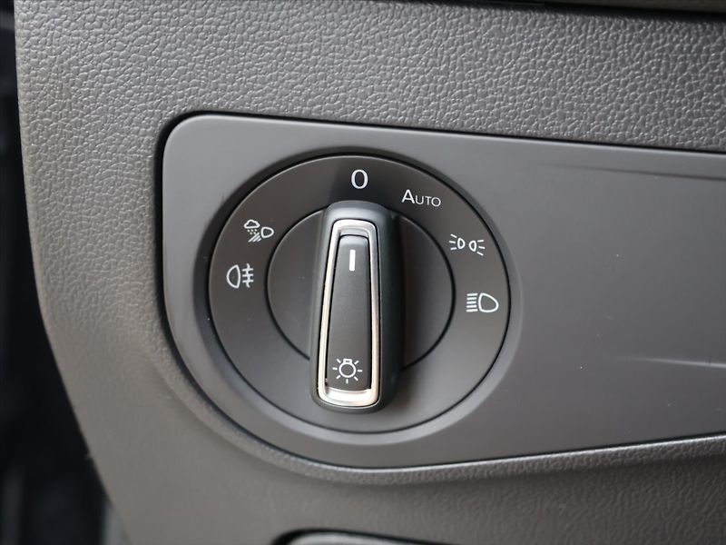 Volkswagen Tiguan Allspace 2,0 TSI 4x4 DSG R-Line 7-Míst - fotka 20 z 44