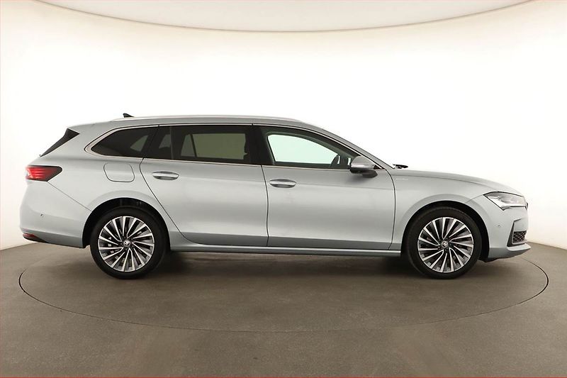 Škoda Superb (2024) 2.0 TDI - fotka 6 z 19