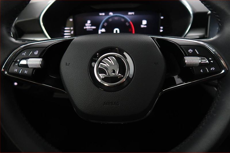 Škoda Fabia (2022) Style 1.0 TSI, Serv.kniha - fotka 16 z 19