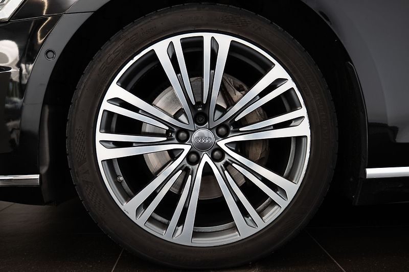 Audi A8 Vzduch. podvozek/Masážní sedad - fotka 25 z 25