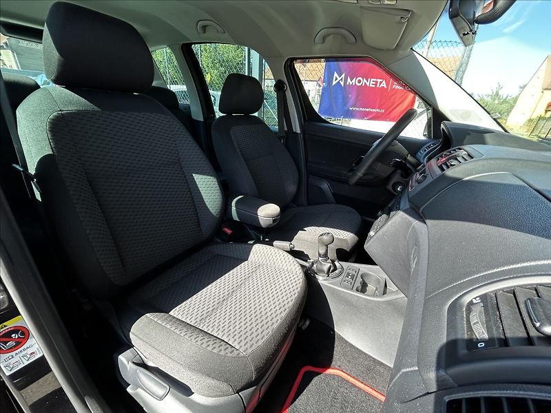 Škoda Roomster 1,2 TSi  Tažné,Klima,Výhřevy - fotka 28 z 49