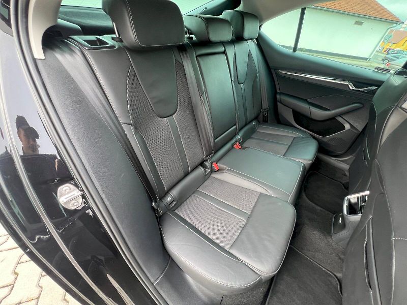 Škoda Octavia (2024) Style 1.5 TSI 110 kW 6°manuáln - fotka 18 z 34