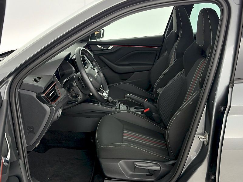 Škoda Scala (2025) DSG 1.5TSI 110kW Monte Carlo - fotka 7 z 33