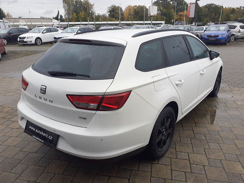 Seat Leon (2014) KOMBI 1.4 TSI AUTOMAT - fotka 4 z 37