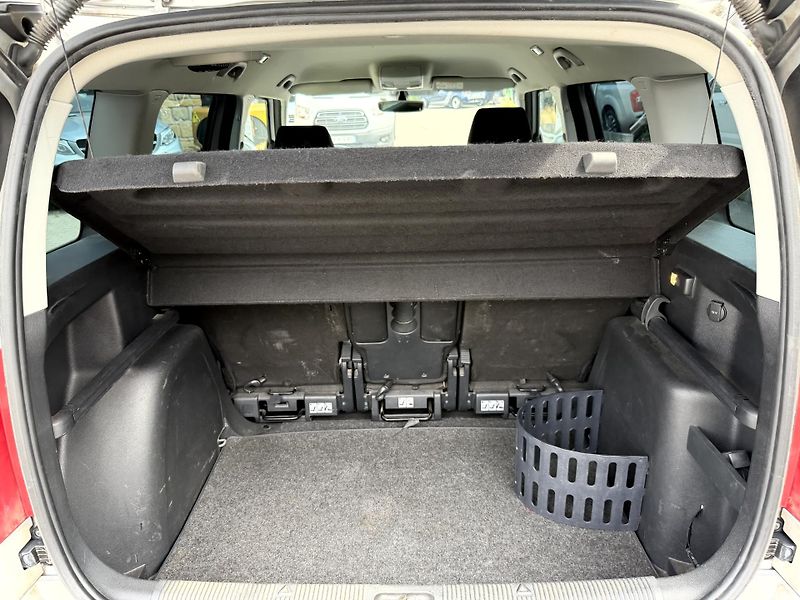 Škoda Yeti Ambition 1.4 TSI 92 kW - fotka 19 z 21