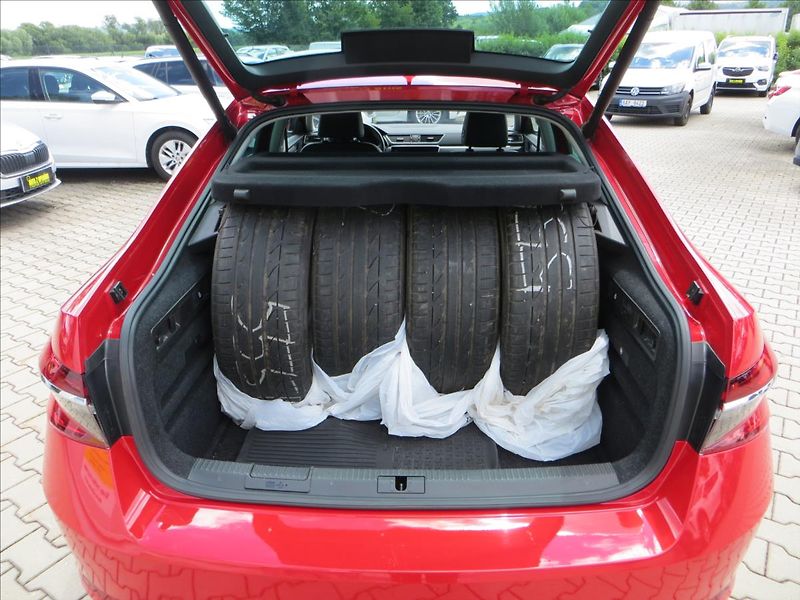 Škoda Superb 2,0 TDI 147kW 4x4 Style DSG ČR - fotka 7 z 29