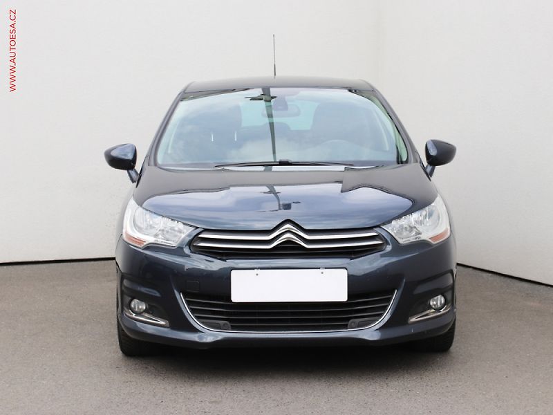 Citroën C4 (2011) 1.4 VTi, ČR - fotka 2 z 3