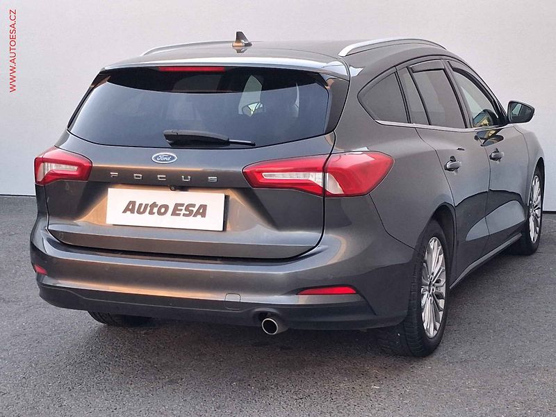 Ford Focus (2019) 1.5 TDCi, ČR, Titanium, LED - fotka 4 z 18