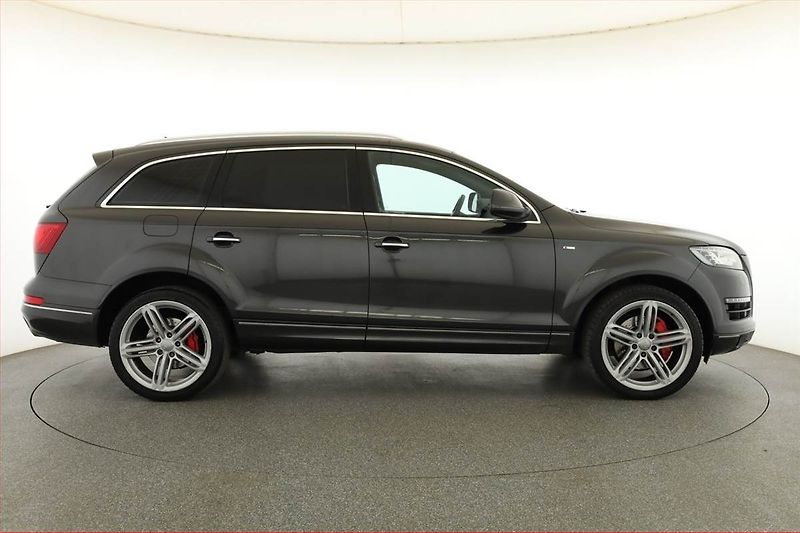 Audi Q7 (2011) S-Line 3.0 TDI, 4X4, Automat - fotka 6 z 20